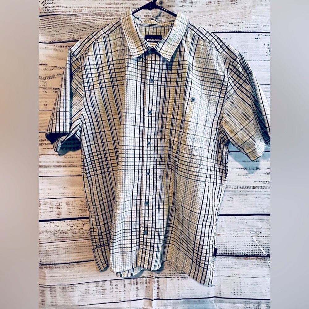 Patagonia Light Plaid‎ Casual Button Down Shirt